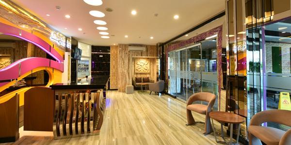 Midtown Xpress Balikpapan Hotel Exterior foto
