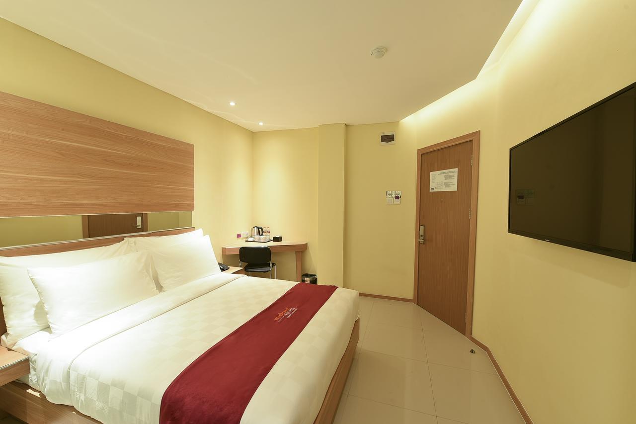 Midtown Xpress Balikpapan Hotel Exterior foto